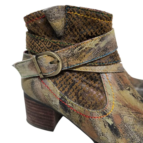 L'Artiste Spring Step Shazzam Leather Ankle Boots 5.5-6